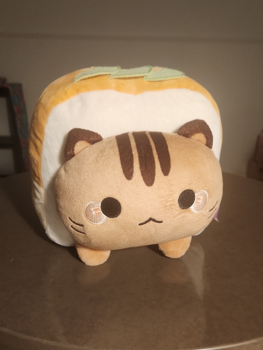 Cracker Barrel Tan and White Cat Plush Bread Toy